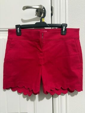 Isaac Mizrahi Bright Red Scalloped Hem High Waist Shorts
